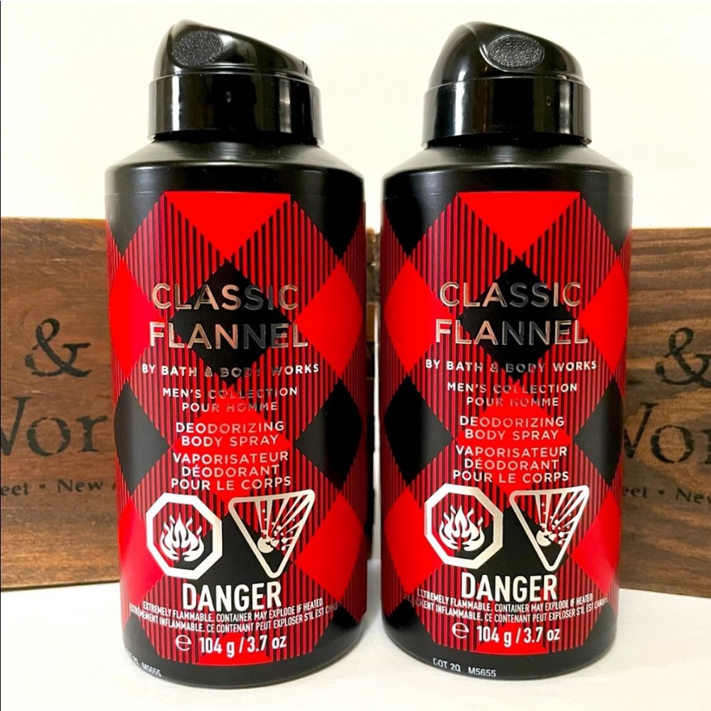 Limited Edition! Bath and Body Works Classic Flannel Spray x 2.  Never used.